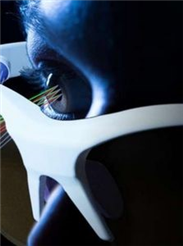 Nanophotonisches Element schrumpft VR-Brille