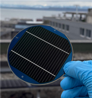 Neue Solarzelle nutzt die Sonne gleich dreifach