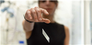 Ein Schichtmaterial stoppt Vibrationen und Lärm
